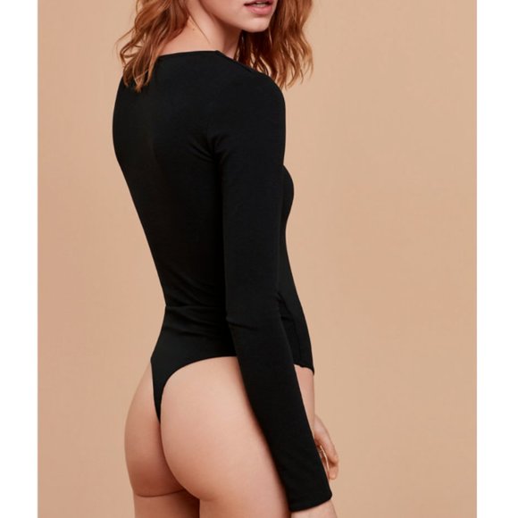 Wilfred Aritzia Free Mayowa Black Lace Up Bodysuit, Size Medium - Picture 5 of 12